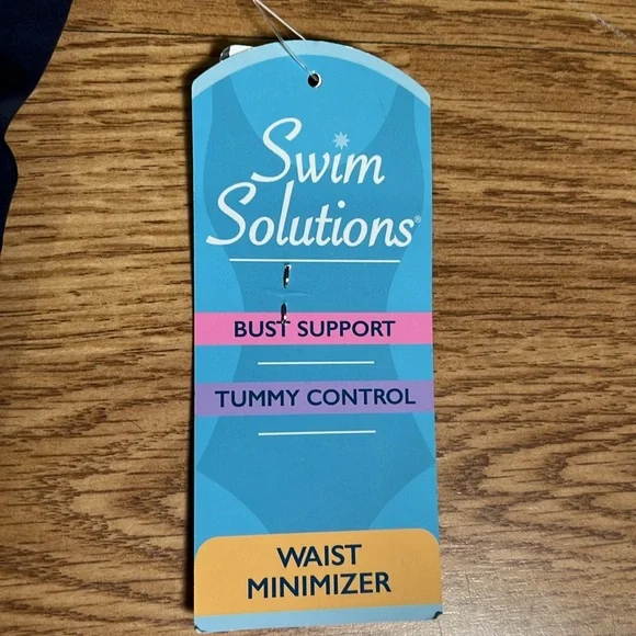 Brand: Swim Solutions
Swim Solutions Women's  Tummy Control size 12  A511 - Picture 4 of 4